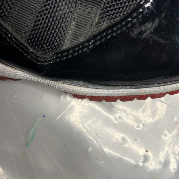 Air Jordan Retro 11 - Picture 6 of 7